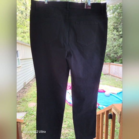 Gloria Vanderbilt Amanda Tapered High-rise Black Jeans 18W Tall NWT - Picture 3 of 6